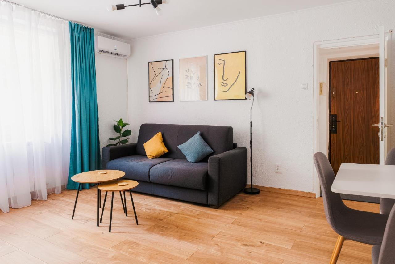 Cozy Apartment Ultracentral Universitate Square Bucarest Esterno foto