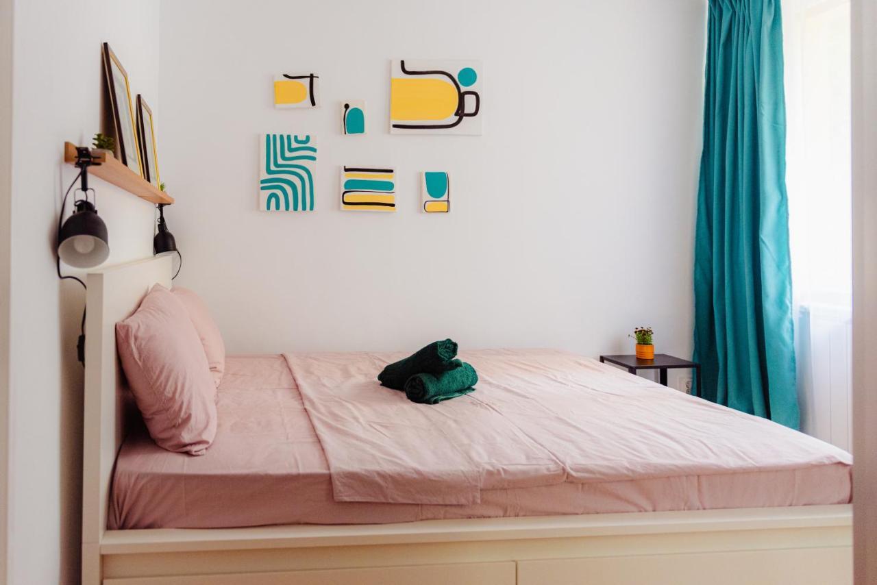 Cozy Apartment Ultracentral Universitate Square Bucarest Esterno foto